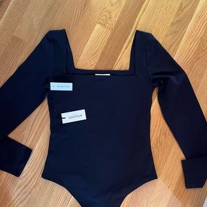 Aritzia Babaton Contour Squareneck Bodysuit